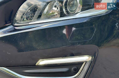 Универсал Volvo V60 2015 в 