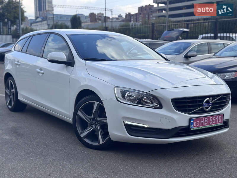 Volvo V60 2016