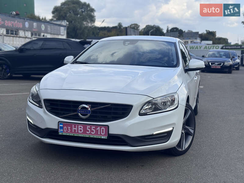 Универсал Volvo V60 2016 в Киеве фото 4 Универсал Volvo V60 2016 в Киеве