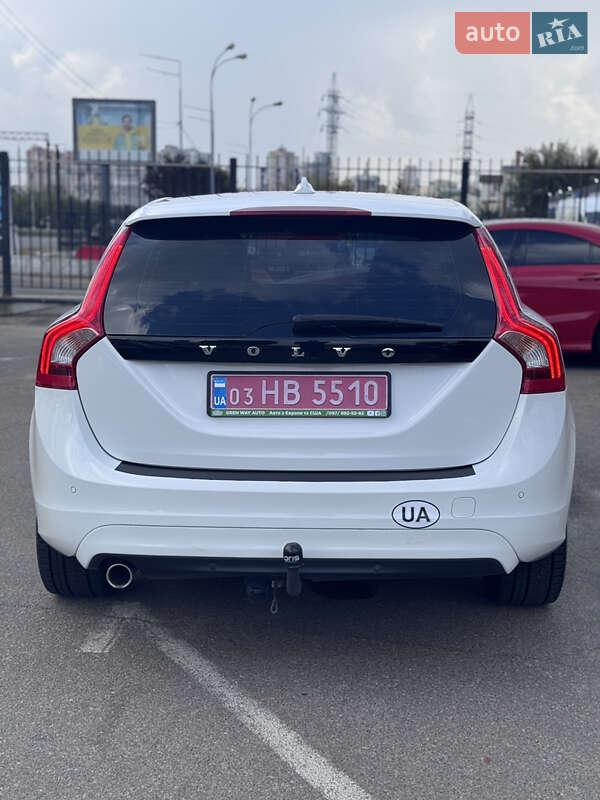 Универсал Volvo V60 2016 в Киеве фото 12 Универсал Volvo V60 2016 в Киеве
