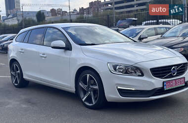 Универсал Volvo V60 2016 в 