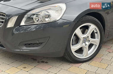 Універсал Volvo V60 2013 в 
