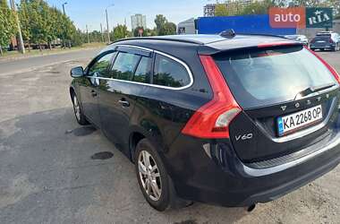 Универсал Volvo V60 2012 в 