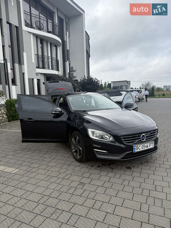 Універсал Volvo V60 2015 в Стрию