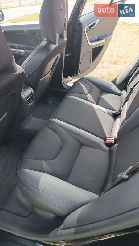 Универсал Volvo V60 2014 в Житомире