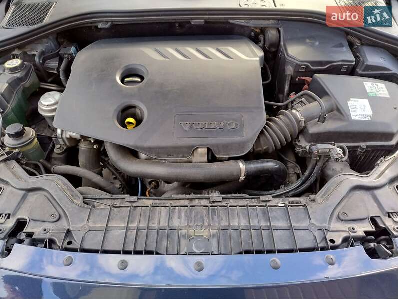 Универсал Volvo V60 2014 в Владимире