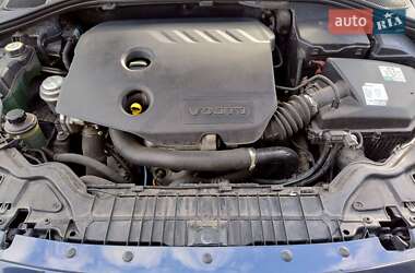 Универсал Volvo V60 2014 в 