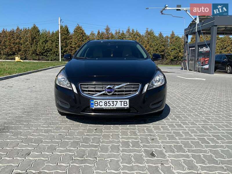Универсал Volvo V60 2011 в Дрогобыче
