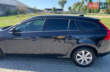 Универсал Volvo V60 2011 в 