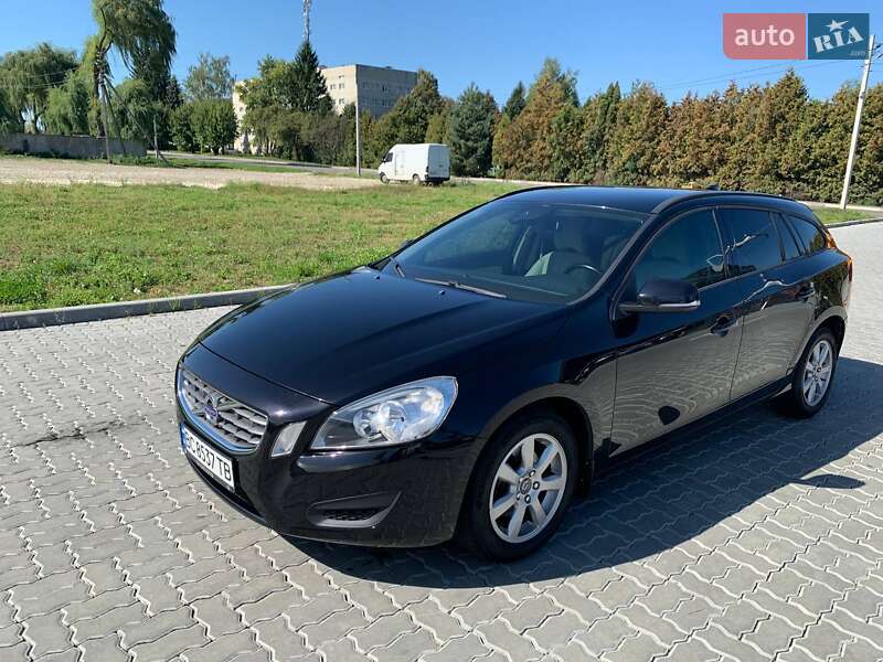 Универсал Volvo V60 2011 в Дрогобыче
