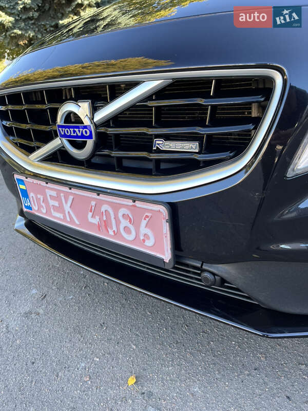 Универсал Volvo V60 2011 в Луцке
