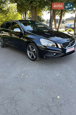 Универсал Volvo V60 2011 в 