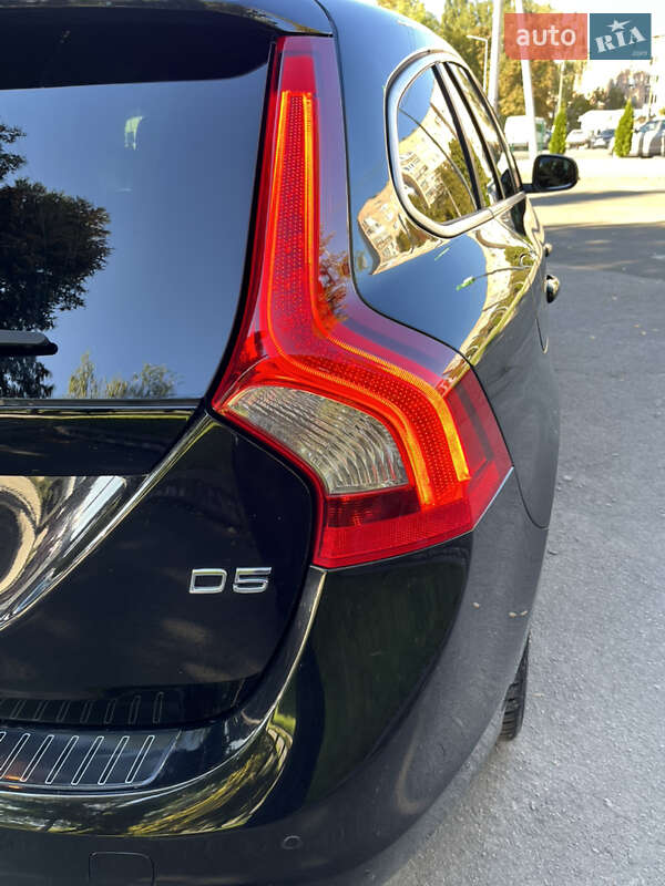 Универсал Volvo V60 2011 в Луцке