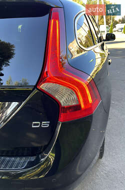 Универсал Volvo V60 2011 в 