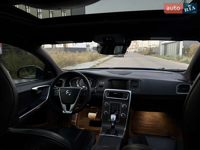 Универсал Volvo V60 2016 в Киеве фото 48 Универсал Volvo V60 2016 в Киеве