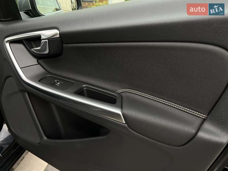 Универсал Volvo V60 2012 в Стрые