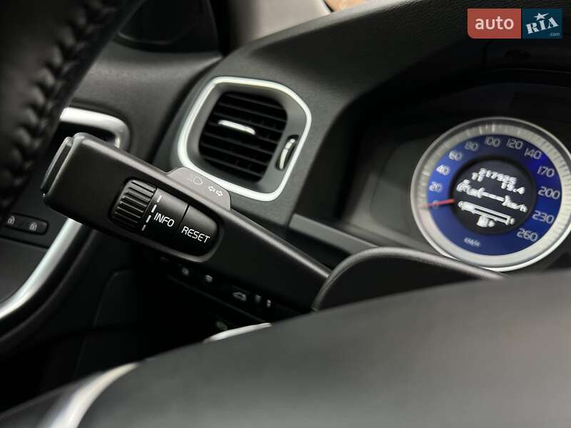 Универсал Volvo V60 2012 в Стрые