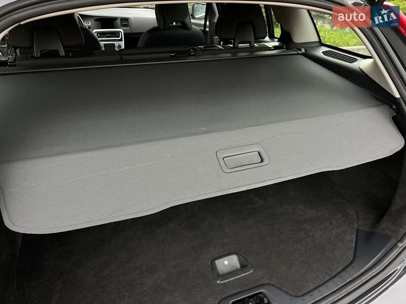 Универсал Volvo V60 2012 в Стрые