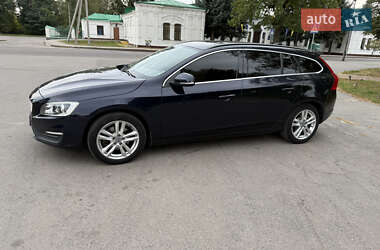 Универсал Volvo V60 2015 в Полтаве