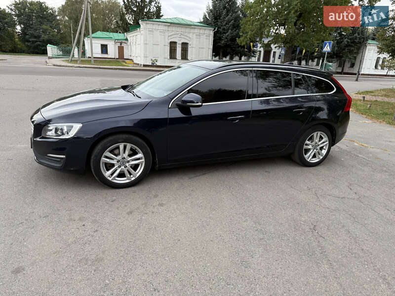 Универсал Volvo V60 2015 в Полтаве