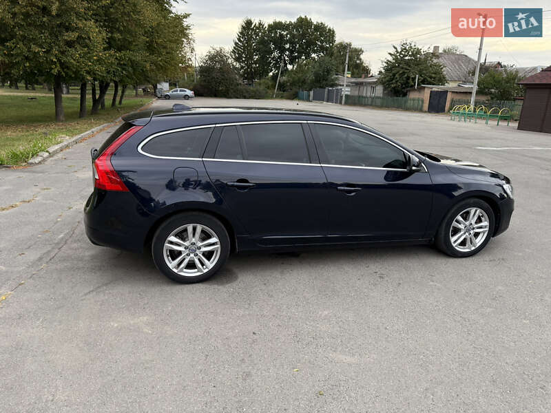 Универсал Volvo V60 2015 в Полтаве