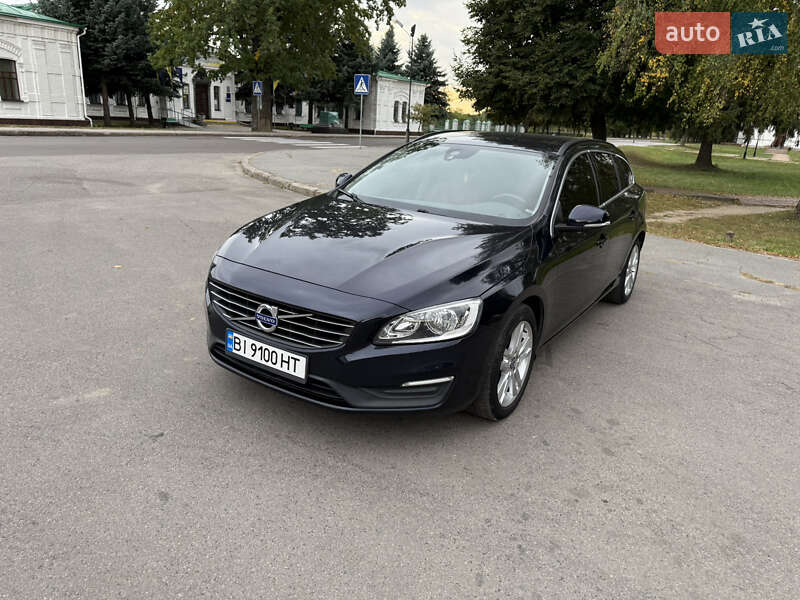 Универсал Volvo V60 2015 в Полтаве