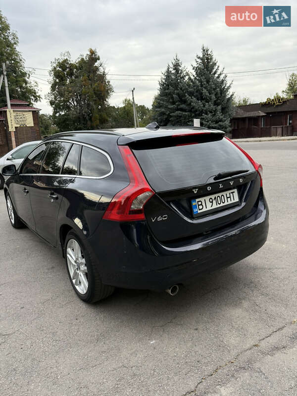 Универсал Volvo V60 2015 в Полтаве
