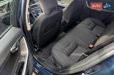 Универсал Volvo V60 2014 в 