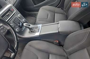 Универсал Volvo V60 2014 в 