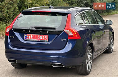 Универсал Volvo V60 2014 в 