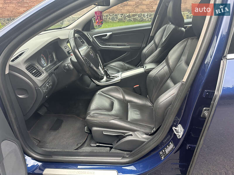 Универсал Volvo V60 2014 в Ровно