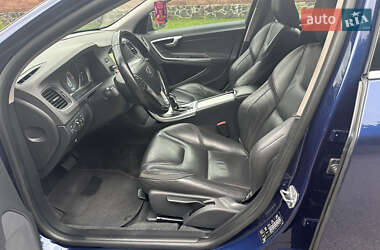 Универсал Volvo V60 2014 в 