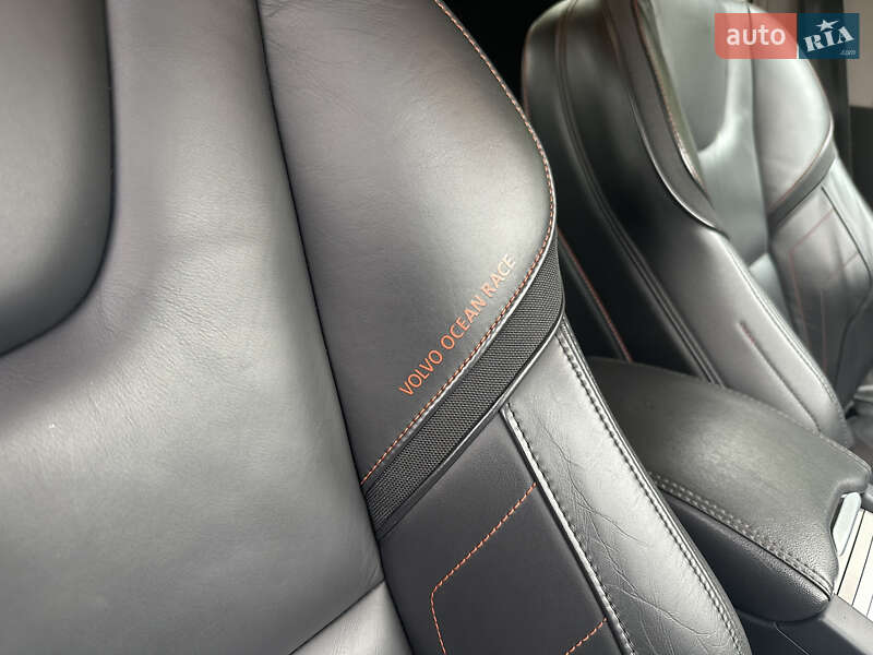 Универсал Volvo V60 2014 в Ровно