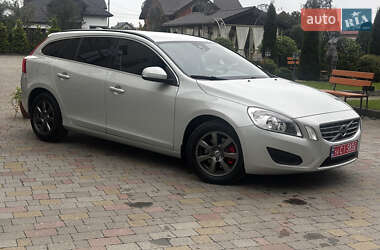 Универсал Volvo V60 2012 в 