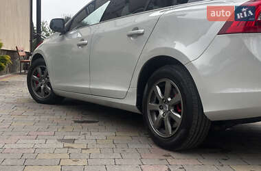 Универсал Volvo V60 2012 в 