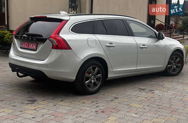 Универсал Volvo V60 2012 в 