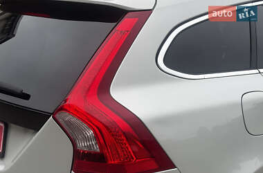 Универсал Volvo V60 2012 в 
