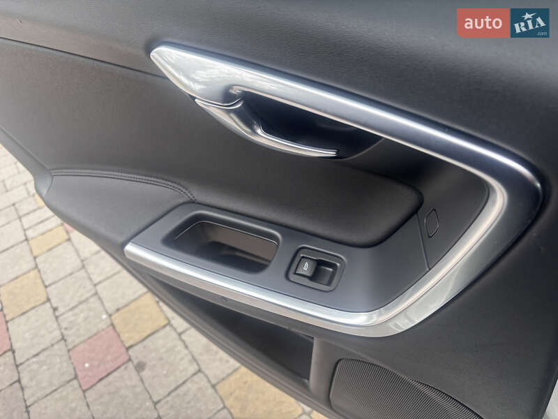 Универсал Volvo V60 2012 в Стрые