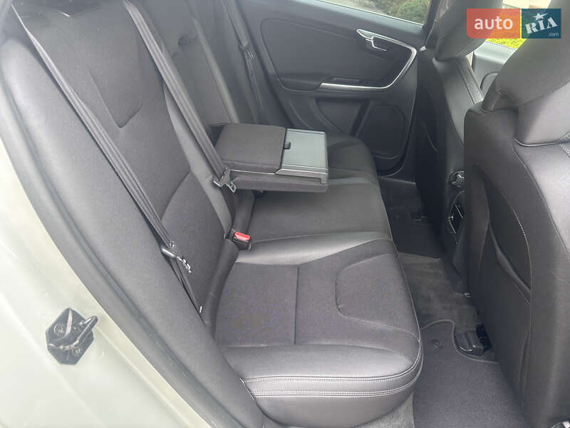 Универсал Volvo V60 2012 в Стрые