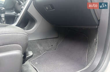 Универсал Volvo V60 2012 в 