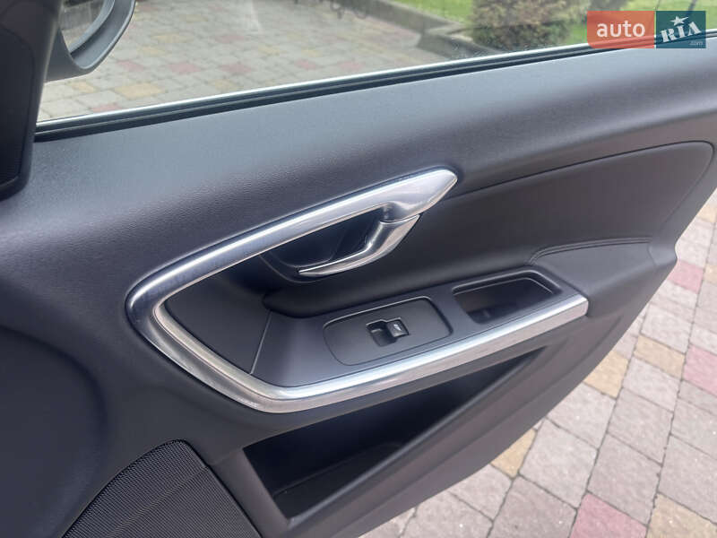 Универсал Volvo V60 2012 в Стрые