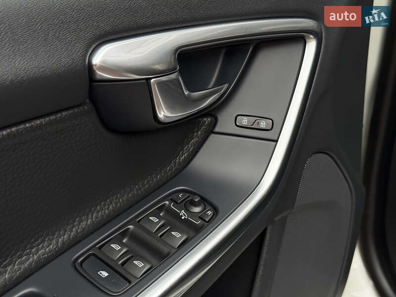 Универсал Volvo V60 2011 в Стрые