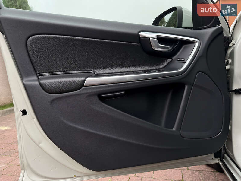 Универсал Volvo V60 2011 в Стрые