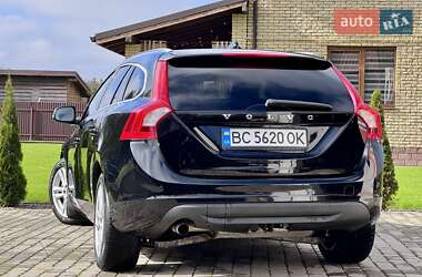 Универсал Volvo V60 2010 в 