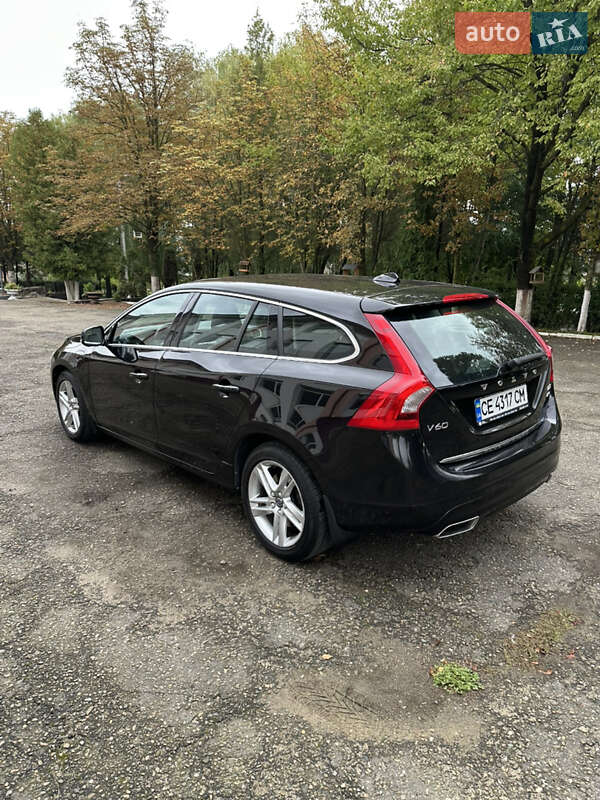 Универсал Volvo V60 2014 в Черновцах