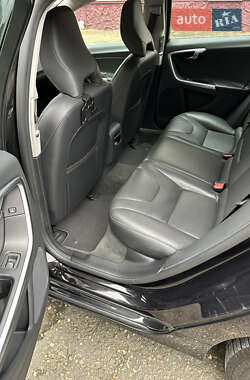 Универсал Volvo V60 2014 в 