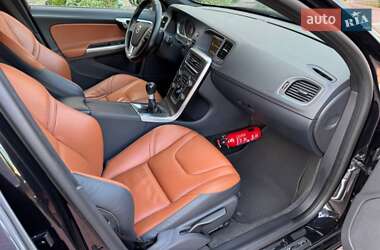 Универсал Volvo V60 2013 в 
