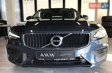Универсал Volvo V60 2021 в 