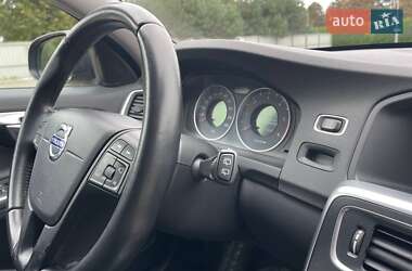 Універсал Volvo V60 2013 в 