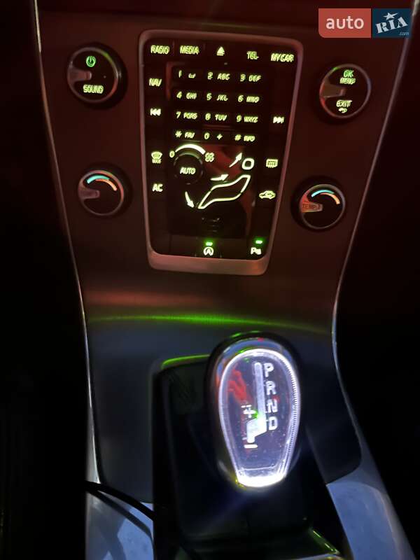 Універсал Volvo V60 2013 в Луцьку